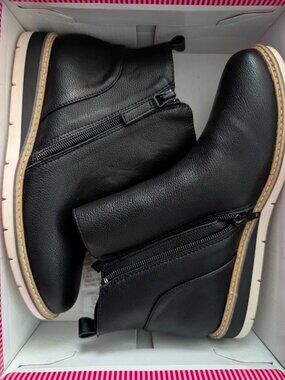 Me Too Arlow Wedge Ankle Booties Women’s 8 Black Hidden Wedge Comfort Boots